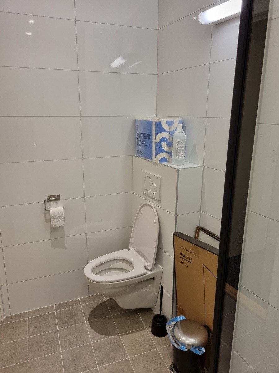 Bad 2, bilde 1 (NB! Vask er på vei) Galleribilde