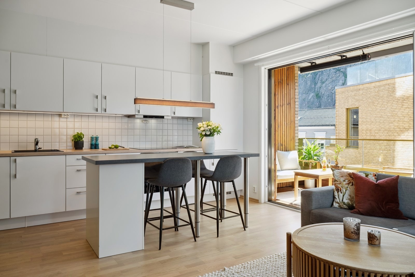 Moderne og tidløst kjøkken Galleribilde