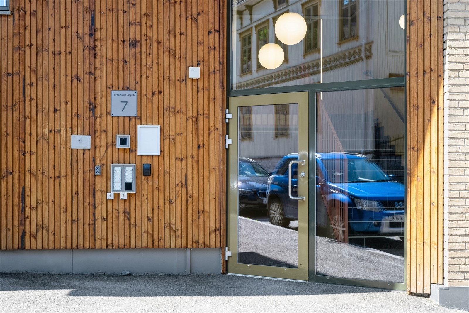 Felles inngangsdør i Tordenskjoldsgate Galleribilde