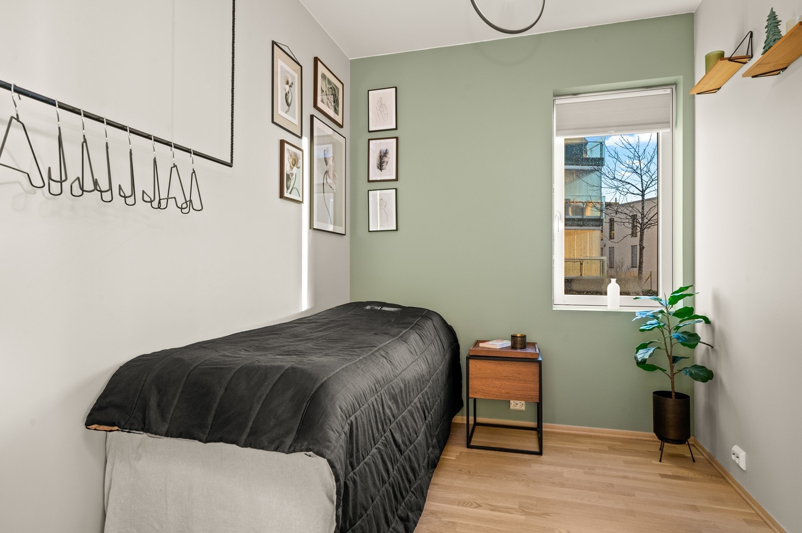 Det andre soverommet egner seg godt som barnerom, gjesterom eller kontor. Galleribilde