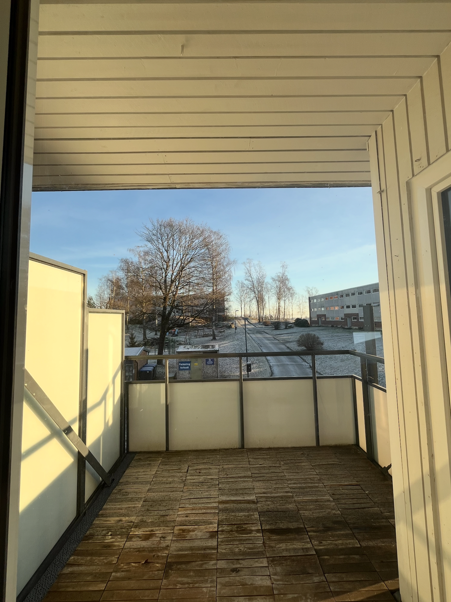 Østvendt balkong på ca. 5,8 kvm Galleribilde