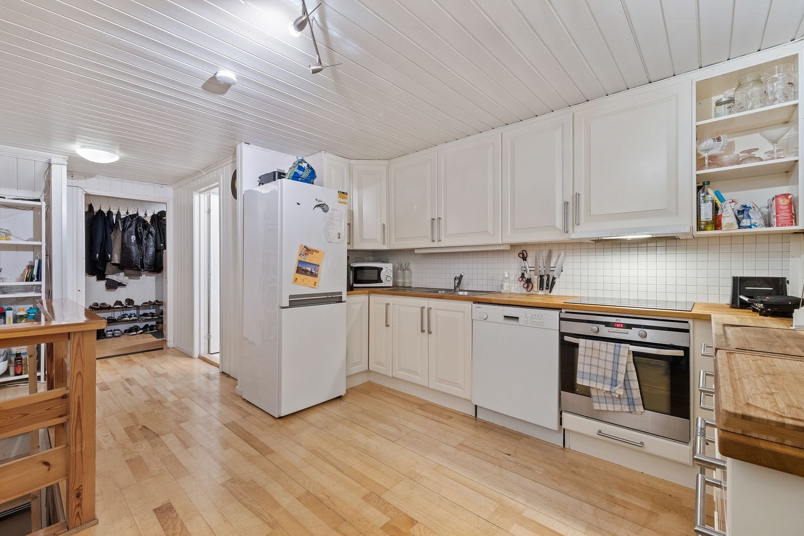 Felles kjøkken i første etasje Galleribilde