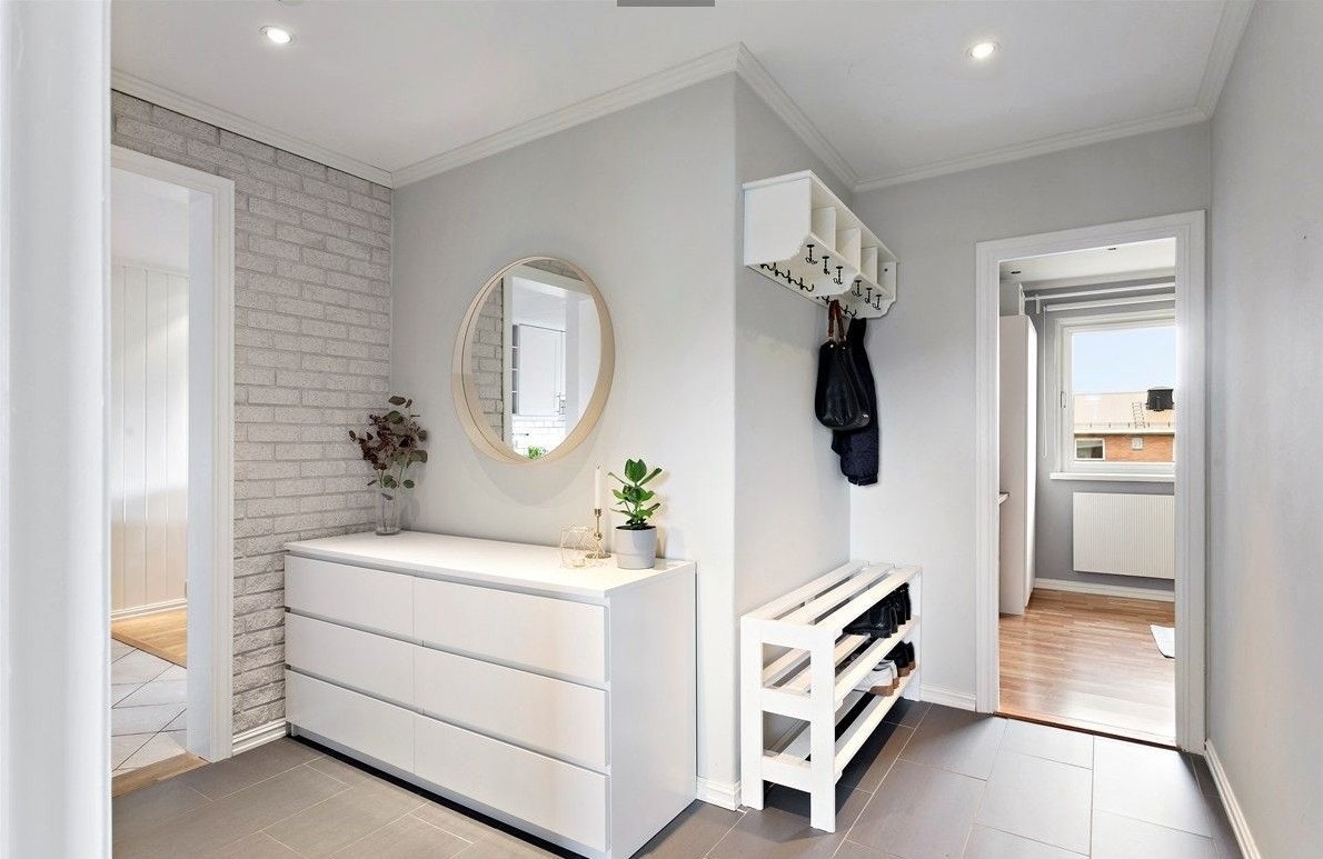 Romslig entre Galleribilde