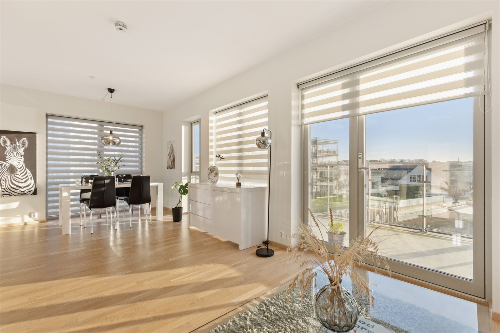 Solskjerming fra Royal. Galleribilde