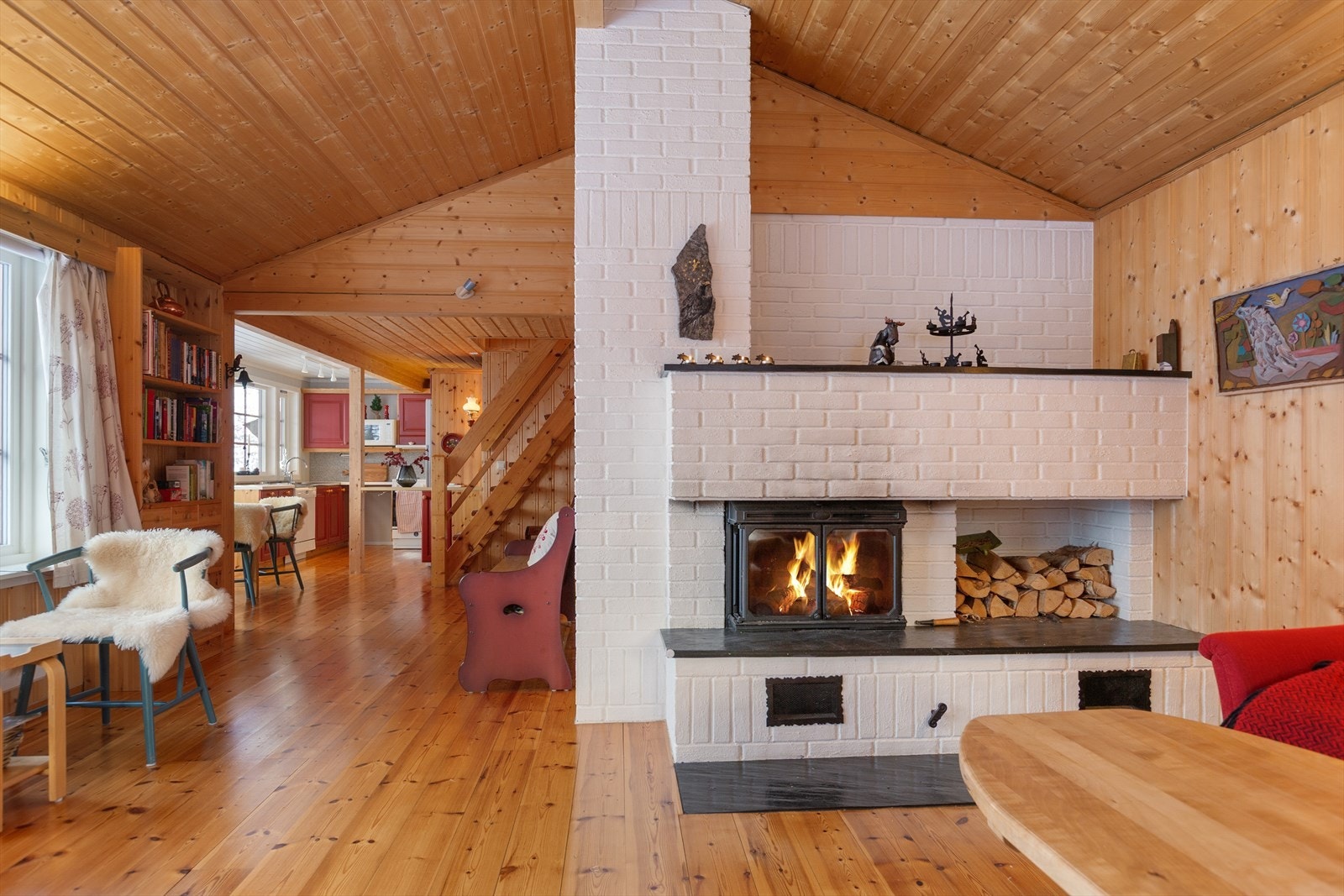 Peisen med innsats gir kos og god varme i den kalde årstida. Galleribilde