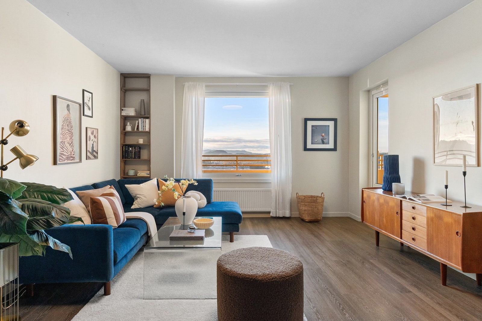 Utgang fra stue til balkong Galleribilde