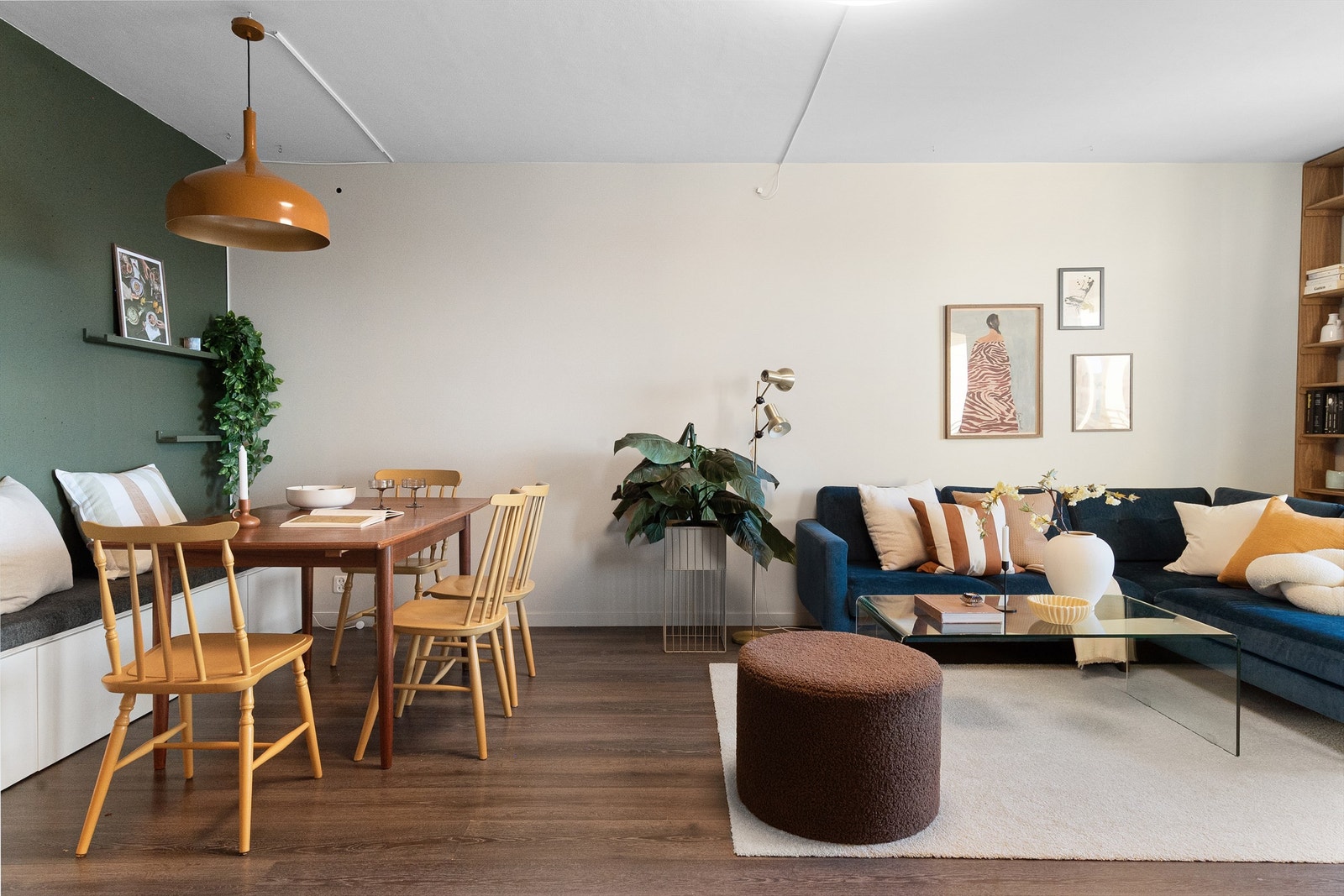 Lys stue med luftig atmosfære Galleribilde