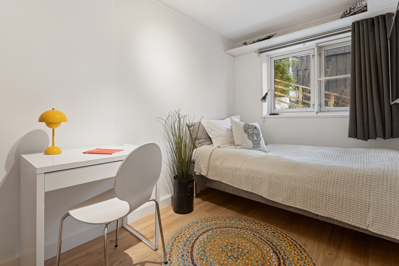 Soverom 3 er innredet med seng og kan brukes som barnerom, kontor, gjesterom eller etter behov. Galleribilde