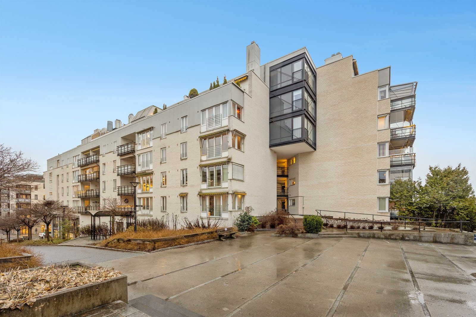 Sandvika er et attraktivt område med et bredt spekter av fasiliteter og servicetilbud. Galleribilde