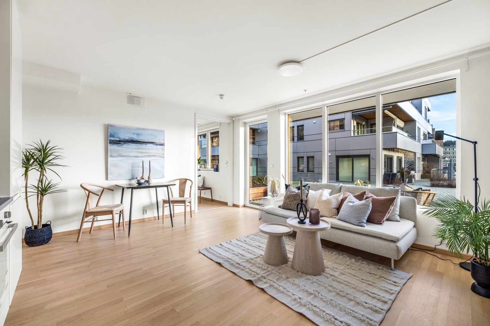 Velkommen til en lys og innbydende 2-roms selveier fra 2020. Galleribilde