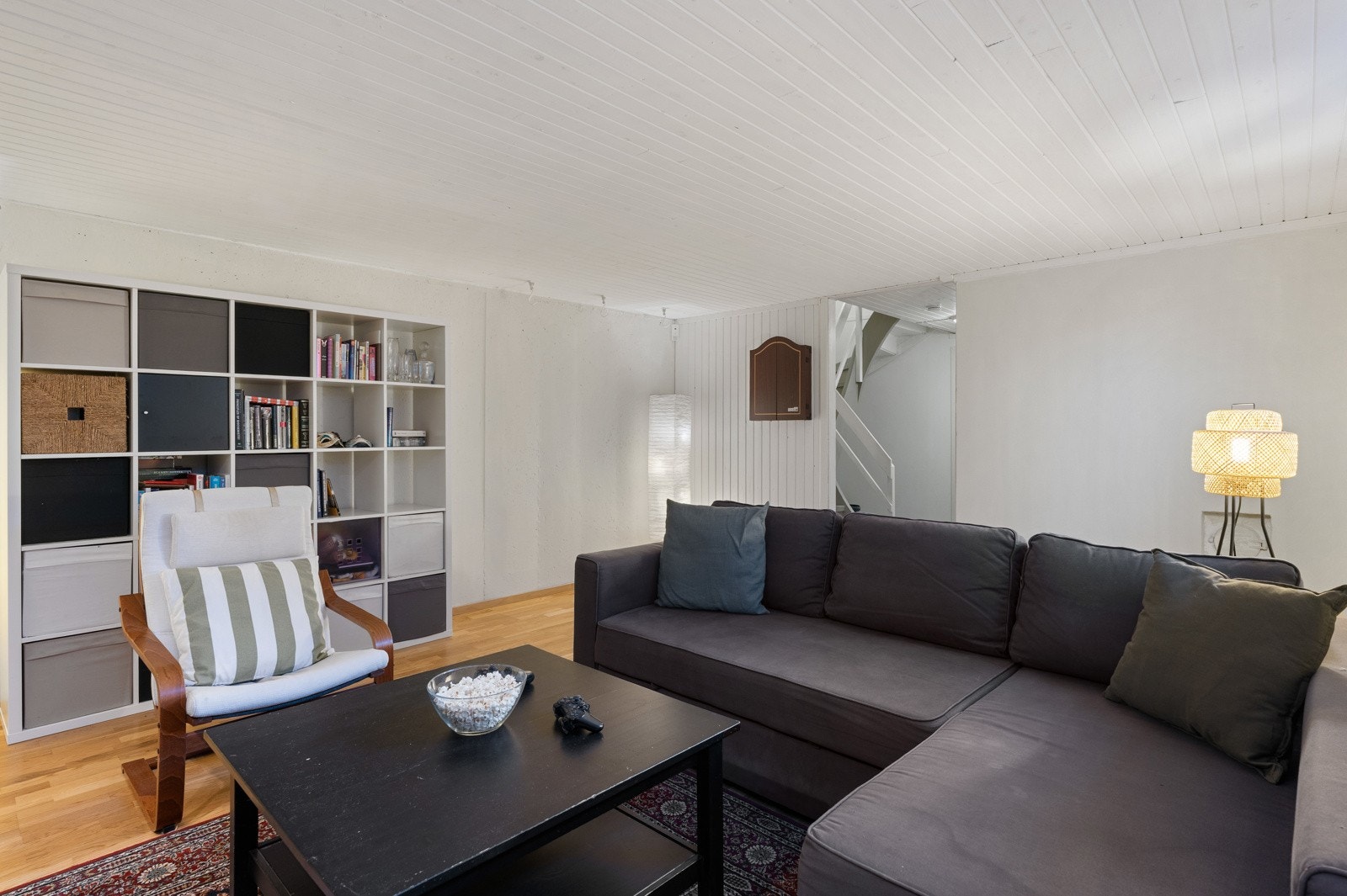 Kjellerstuen er ikke søkt eller godkjent som varig oppholdsrom. Galleribilde