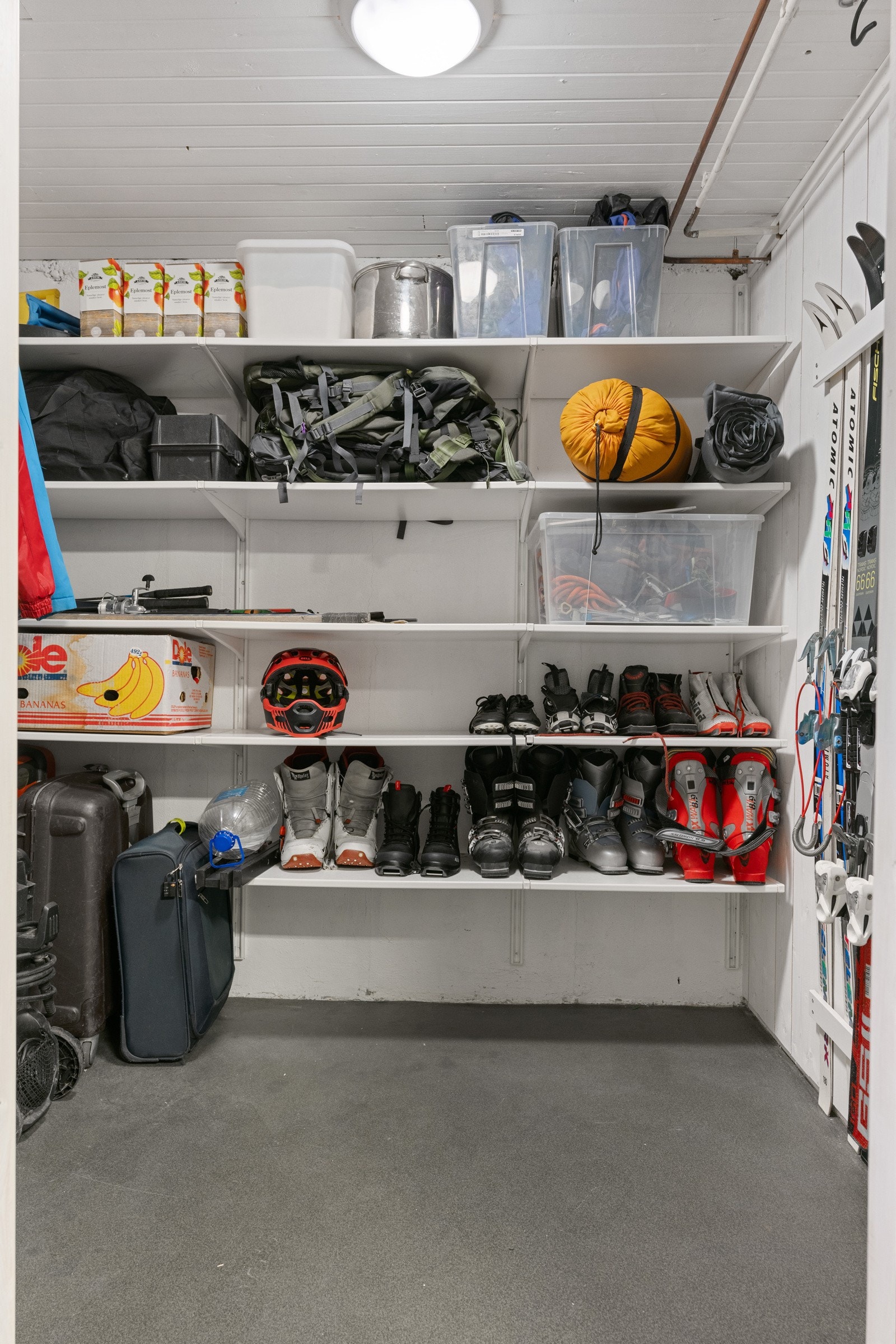 Det er rikelig med lagringsplass til alt familien måtte trenge. Galleribilde