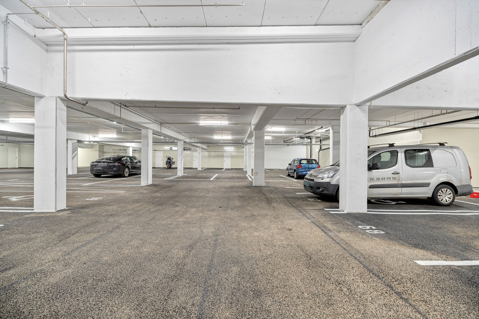 Mulighet for kjøp/leie av garasjeplass (Kontakt megler for informasjon) Galleribilde