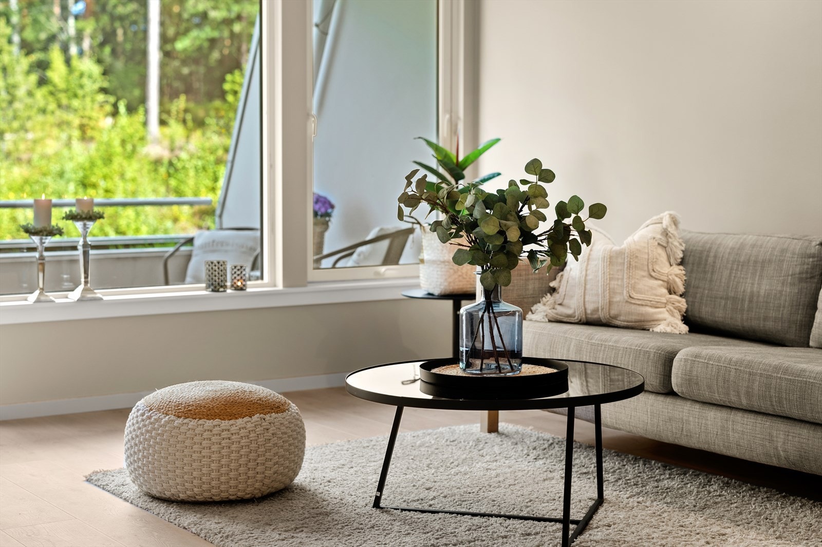 Området er et tilbaketrukket, bilfritt bomiljø i barnevennlige og rolige omgivelser - rett ved marka! Galleribilde