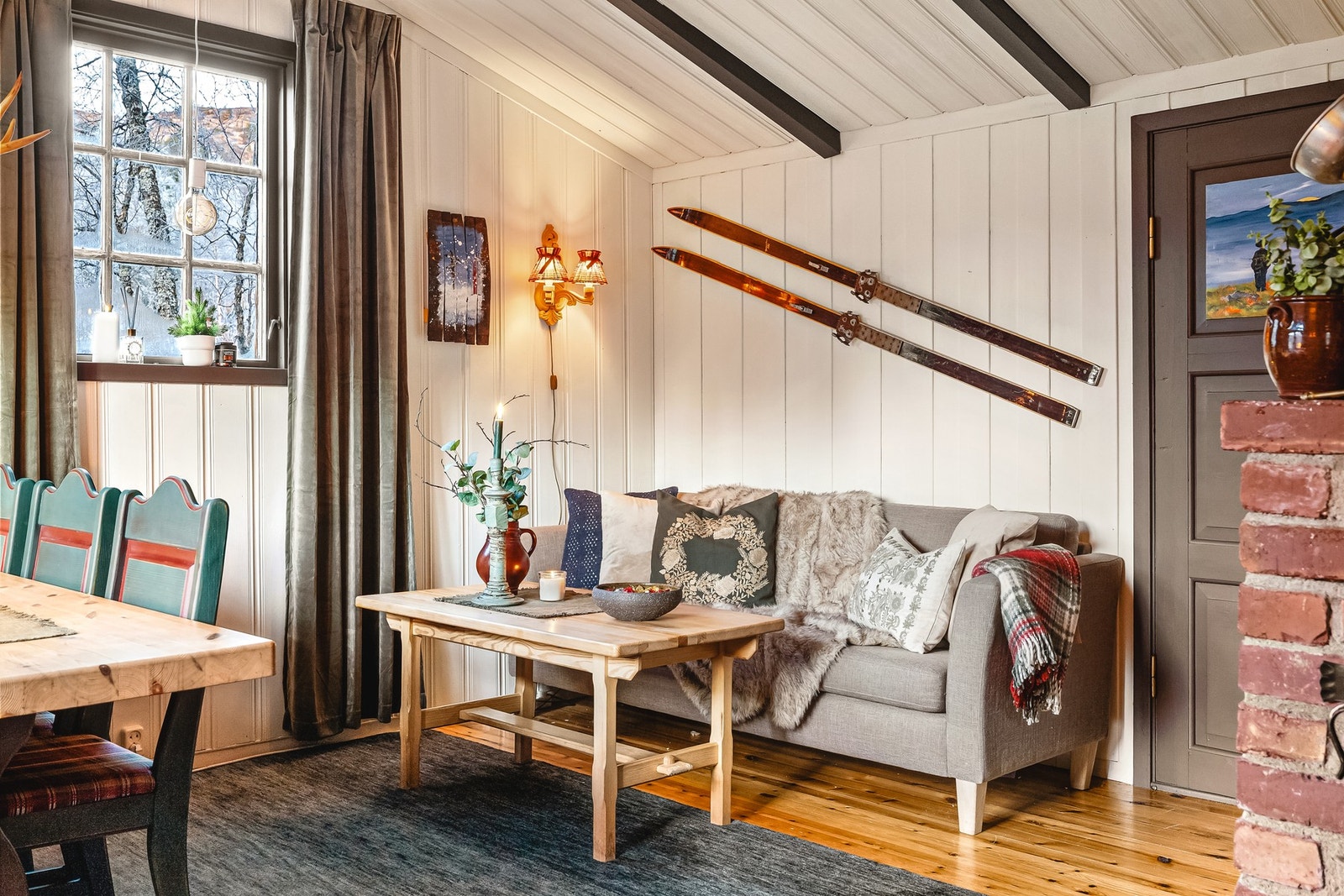 Det er også plass til en sofagruppe. Galleribilde