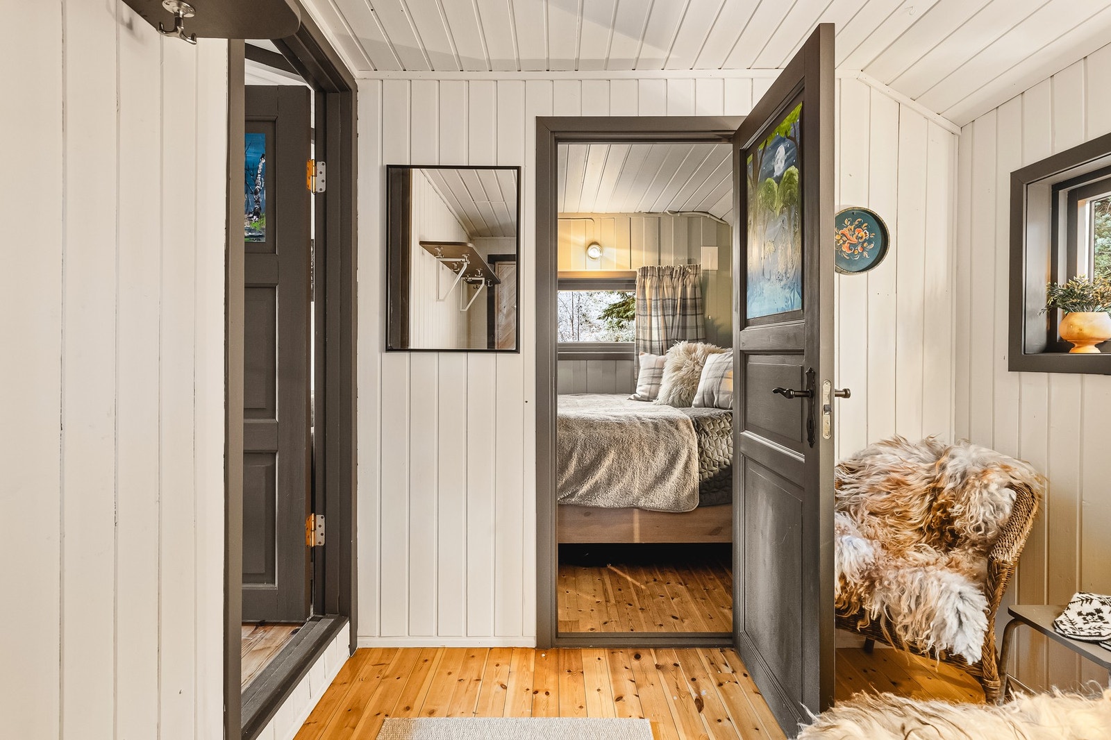 Fra gangen har du tilgang til soverommet. Galleribilde