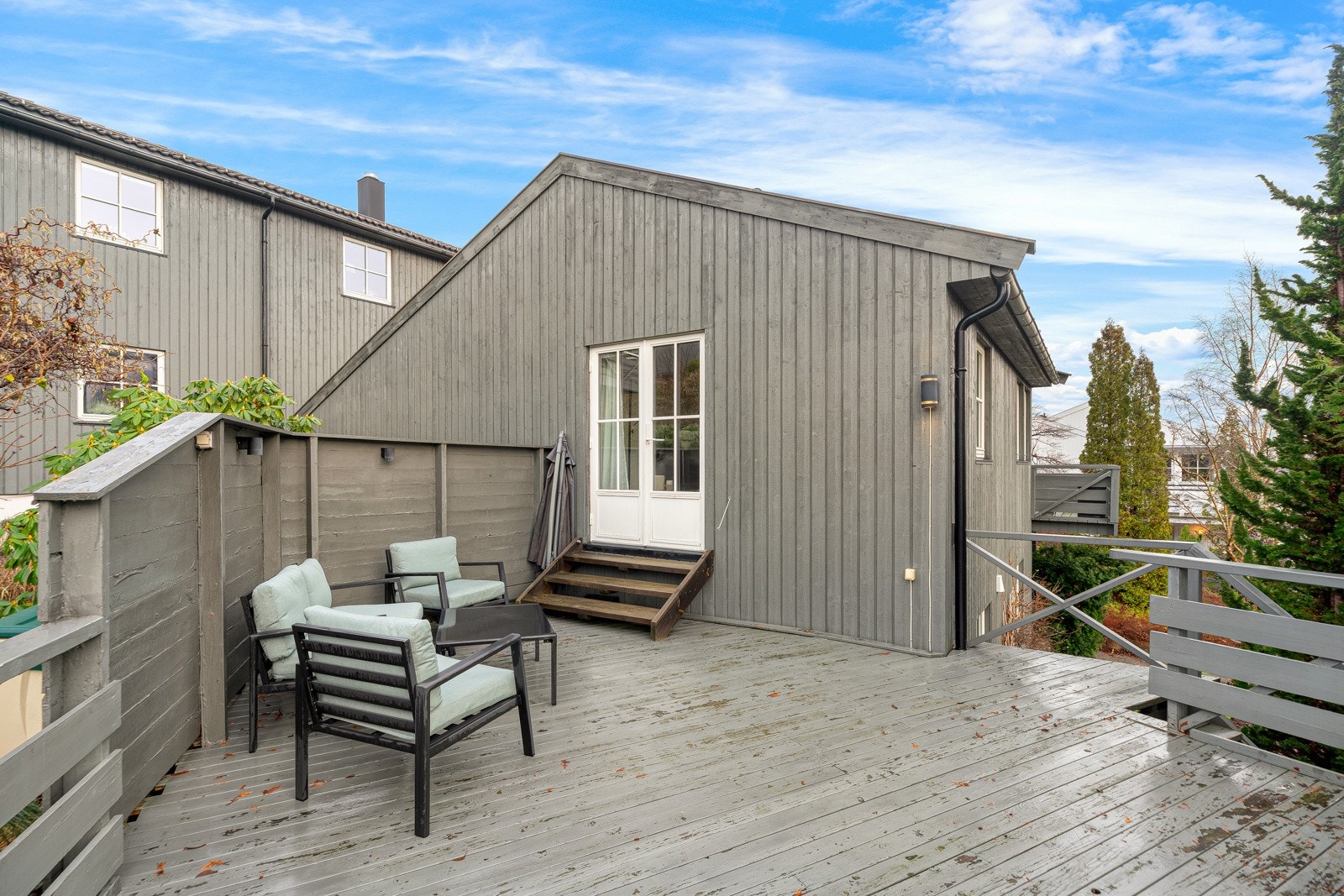 Terrasse ut fra stuen Galleribilde