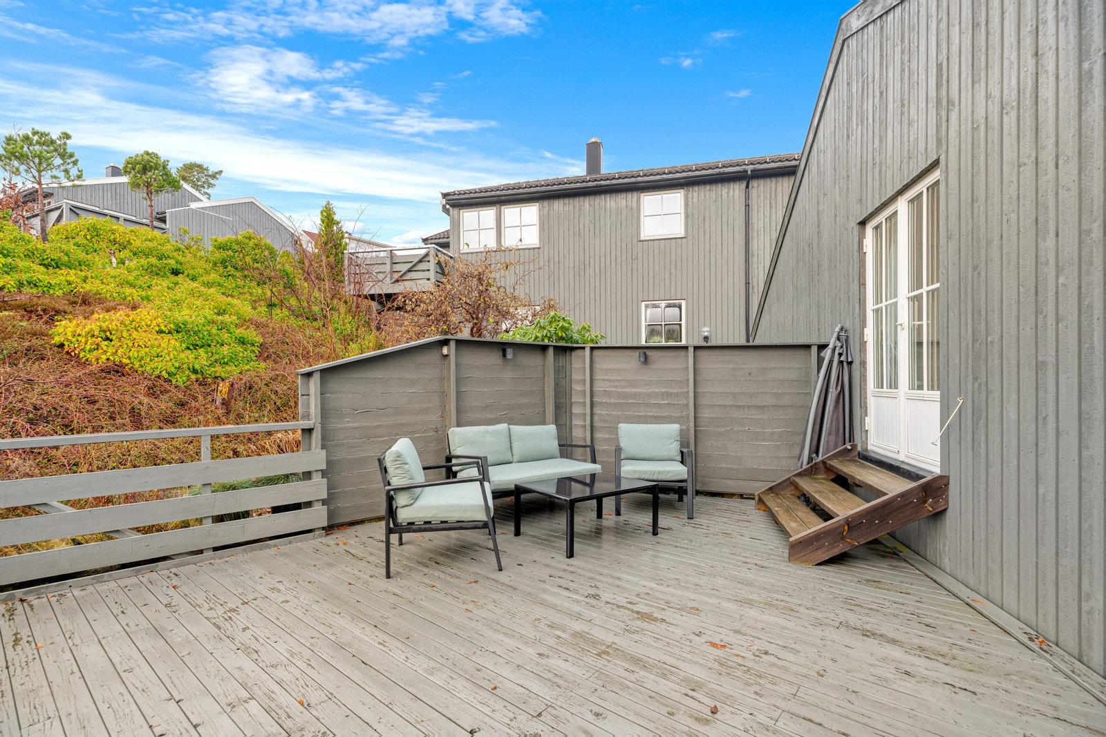 Terrasse ut fra stuen Galleribilde