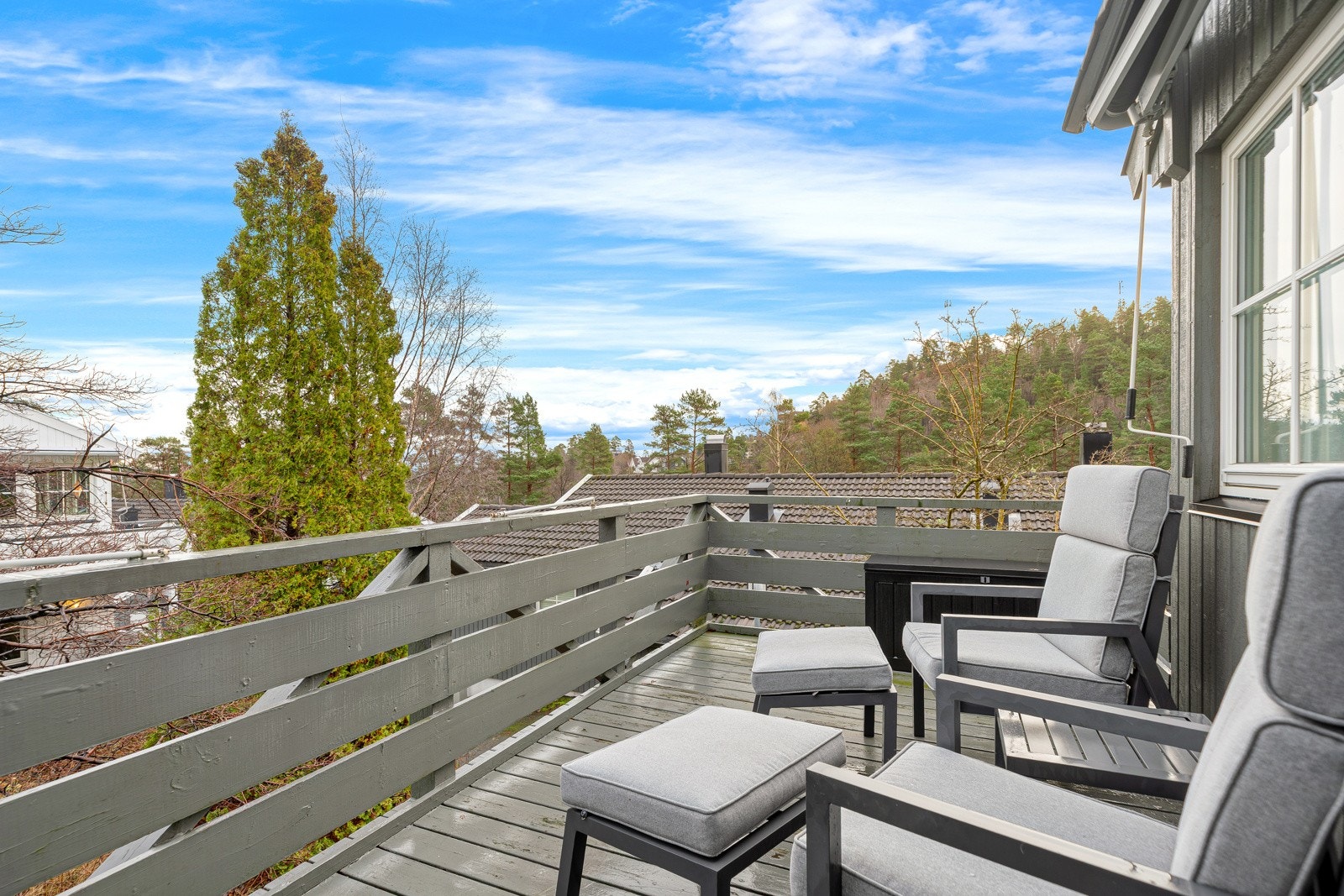 Terrasse ut fra kjøkken Galleribilde