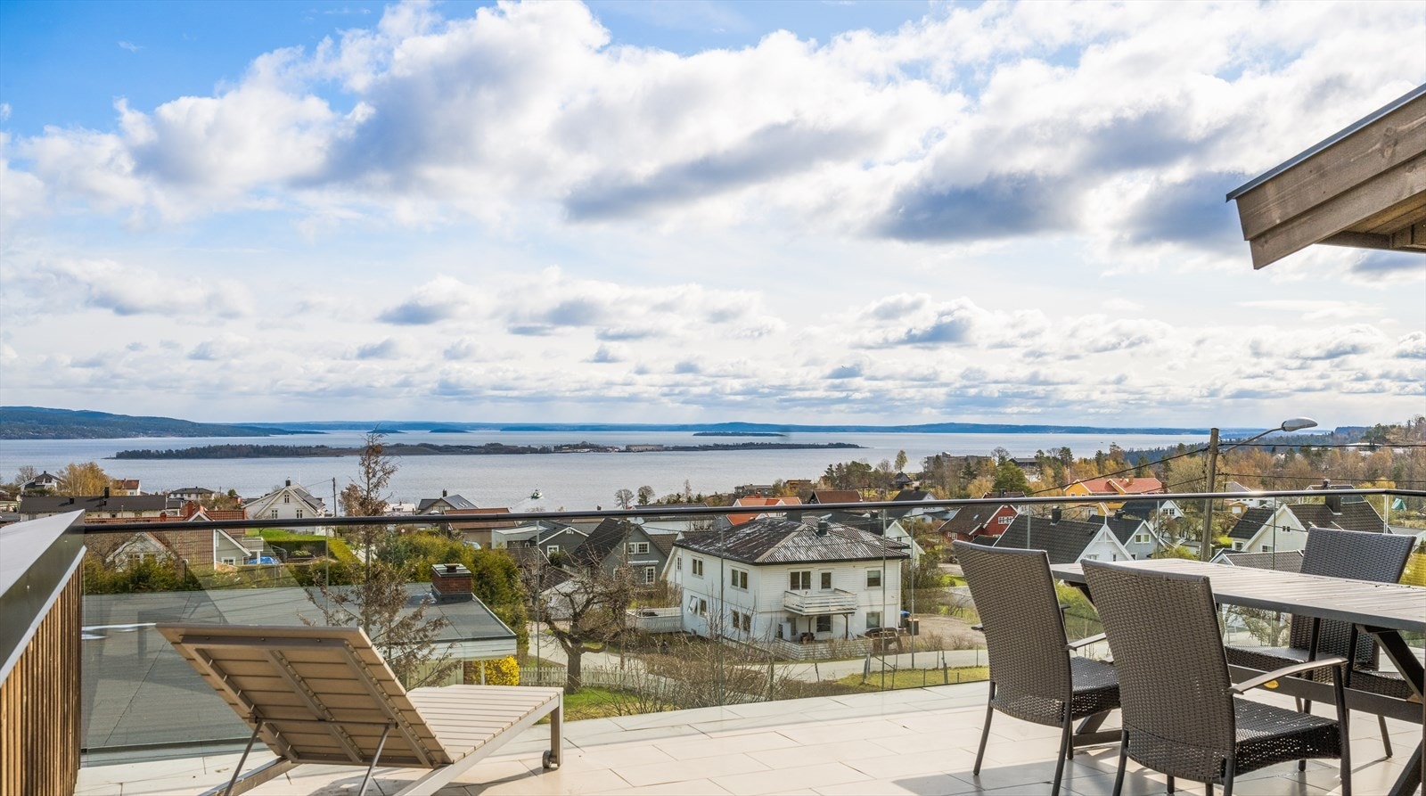 Her kan du nyte solen og utsikten Galleribilde