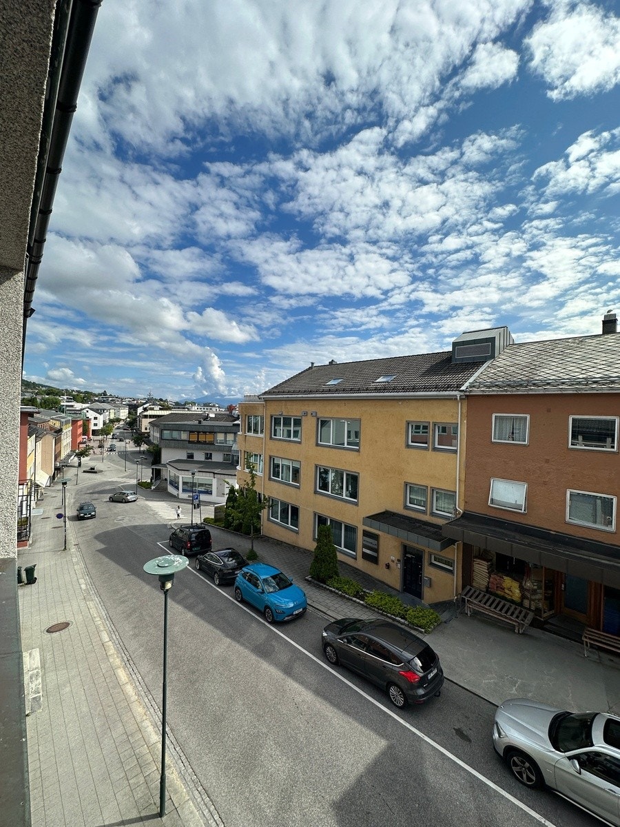 Utsikt øst fra balkong Galleribilde