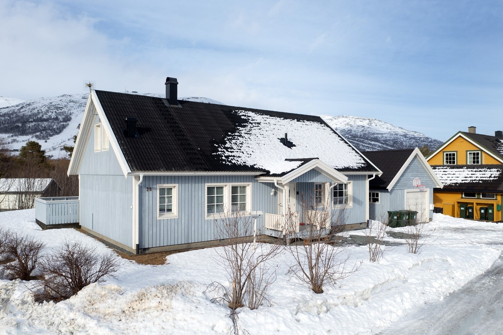 Innholdsrik enebolig i halvannen etasje fra 2008 Galleribilde