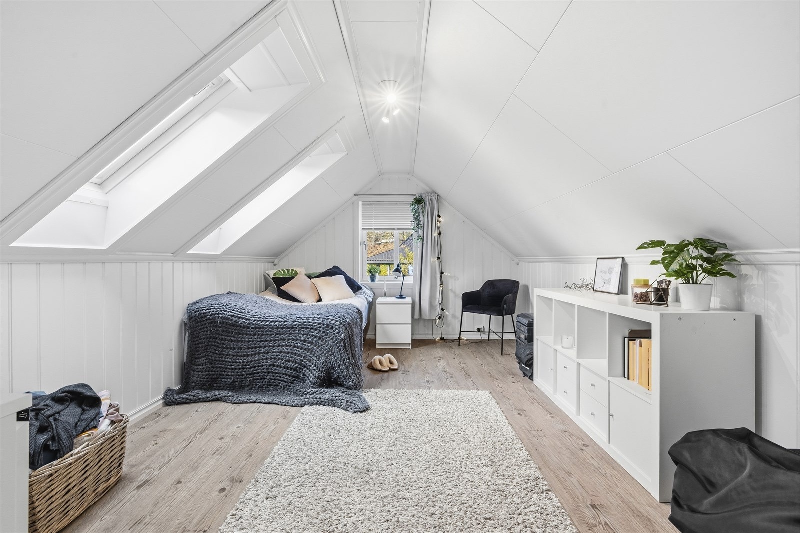 Soverom i delplan over garasje - rommet er ikke bruksendret i Bamble kommune og er derfor ikke godkjent for varig opphold Galleribilde