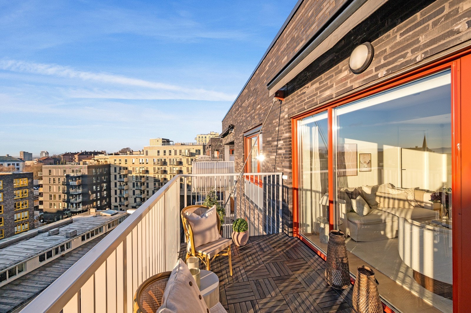 De dagene været tillater det kan man fyre opp grillen og invitere på middagsbesøk. Galleribilde