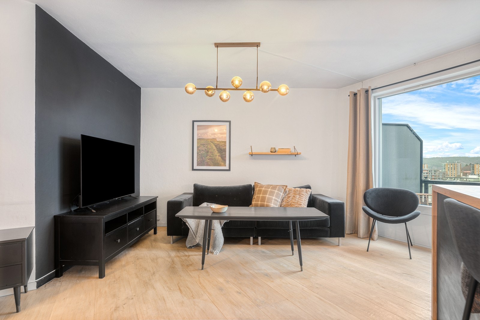 God plass til å innrede med egen sofagruppe Galleribilde