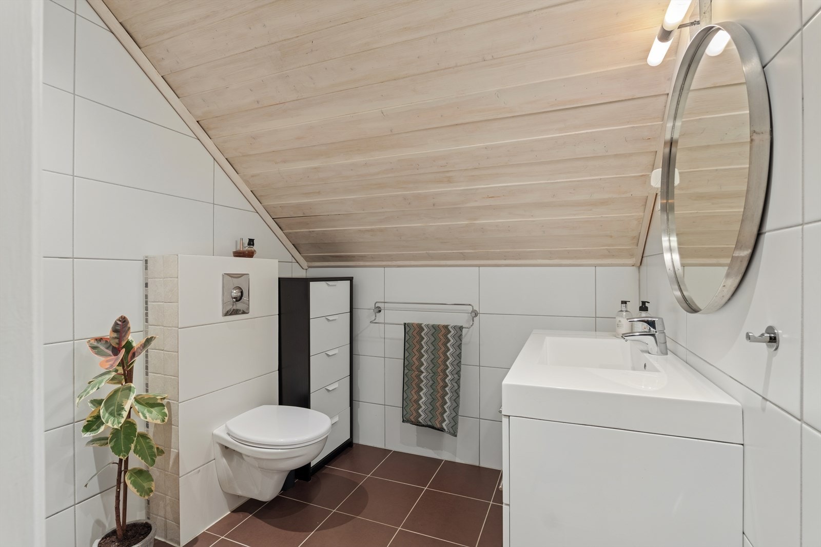 Badet i 2.etasje ble pusset opp i 2009 Galleribilde