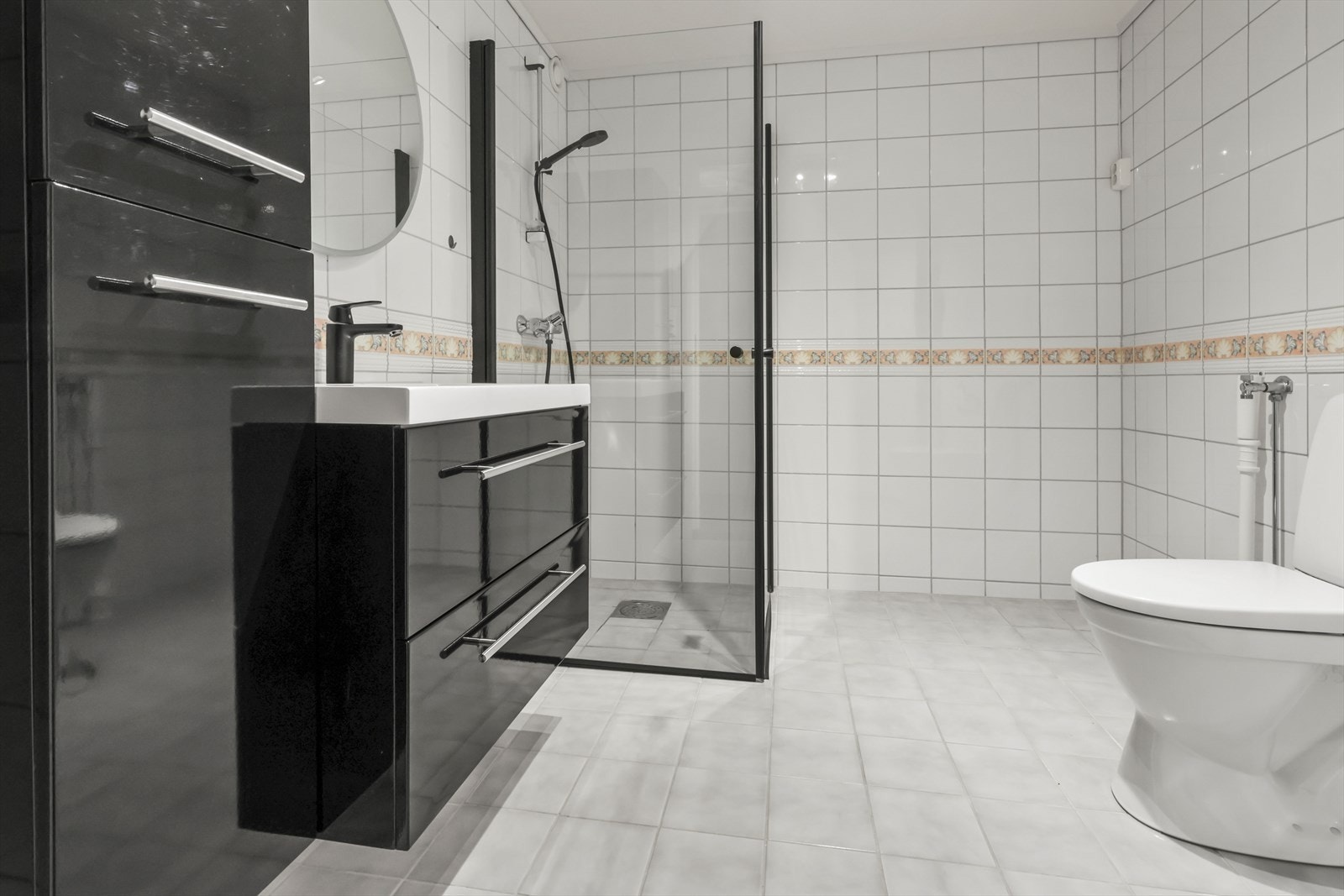 Flislagt bad/wc/vaskerom Galleribilde