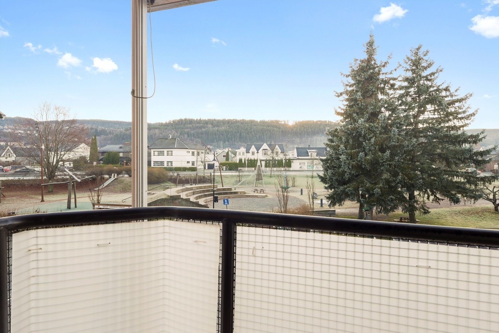 Utsikt mot Åsen Galleribilde