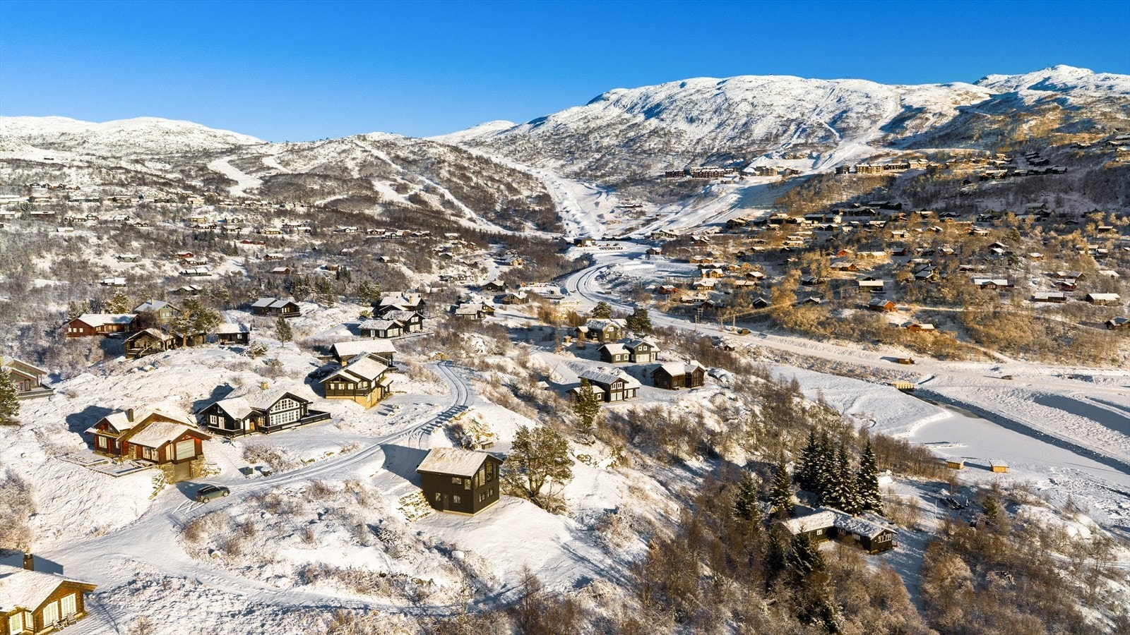 Vågslid/Haukeliområdet er også svært godt egnet for fjellvandring. Fra Vågslid går løypene både mot Haukeliseter og turisthyttene på Hardangervidda og Setesdal/Ryfylkeheiene. Galleribilde