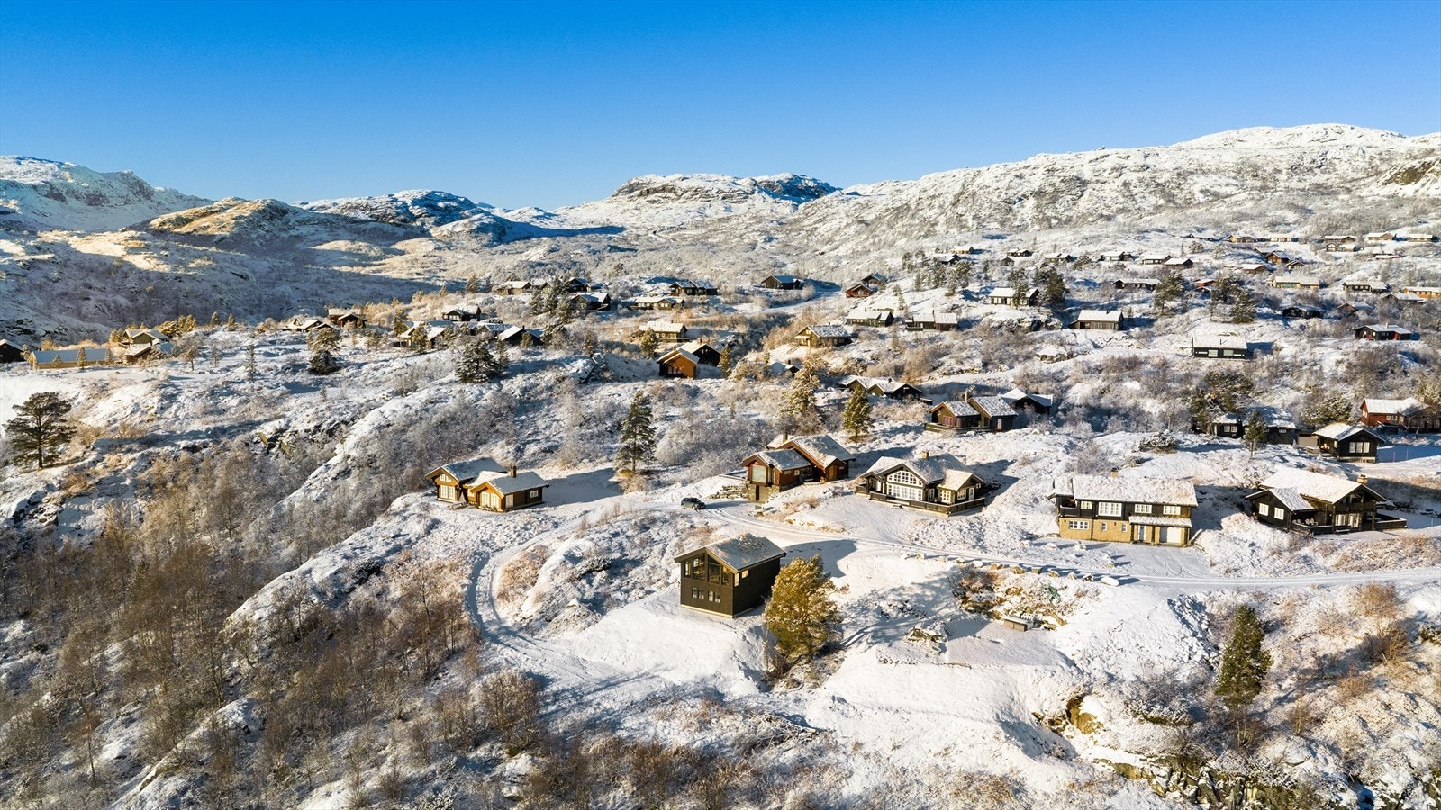 Løypenettet i området er meget variert. Traseene varierer fra de helt enkle og korte, til lange, utfordrende høyfjellsløyper. Galleribilde