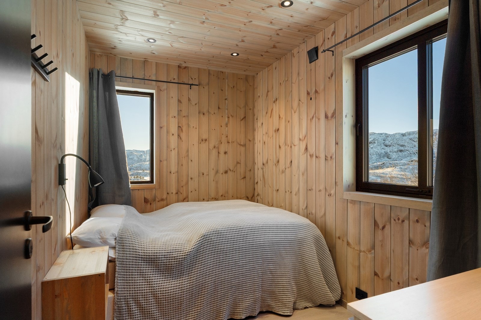 Soverom nr. 2, 3 og 4 egner seg fint som barnerom og/eller gjesterom. Galleribilde