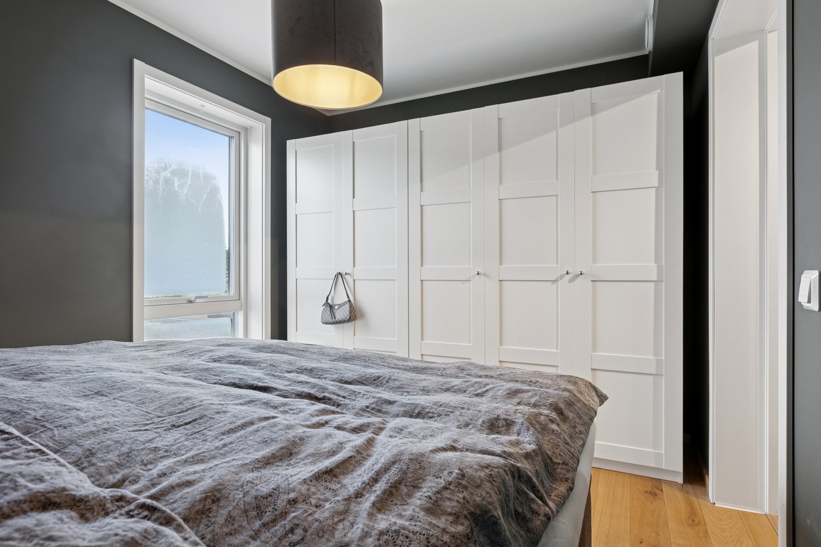 Boligen har to soverom av god størrelse Galleribilde