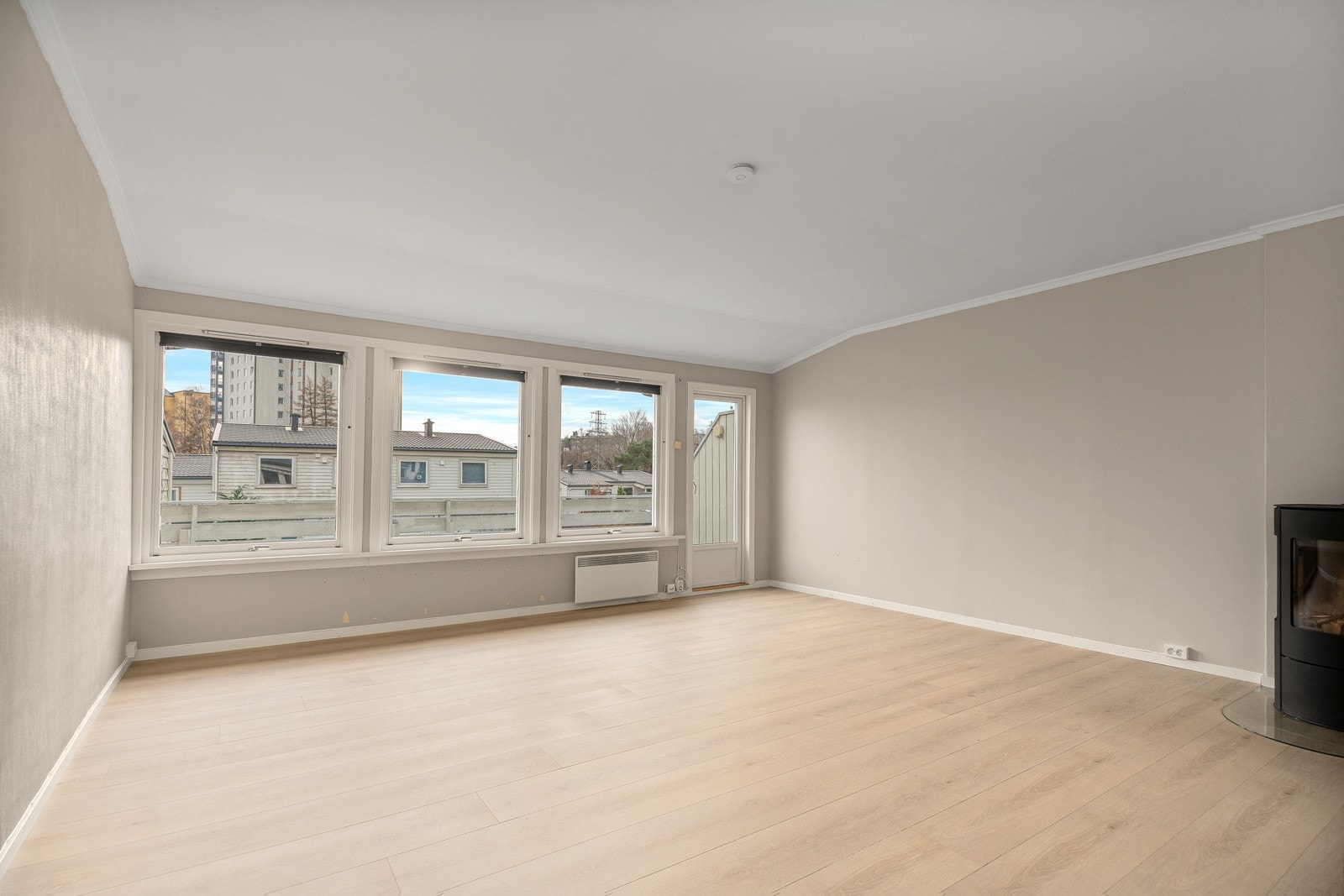 Stue med utgang til veranda Galleribilde