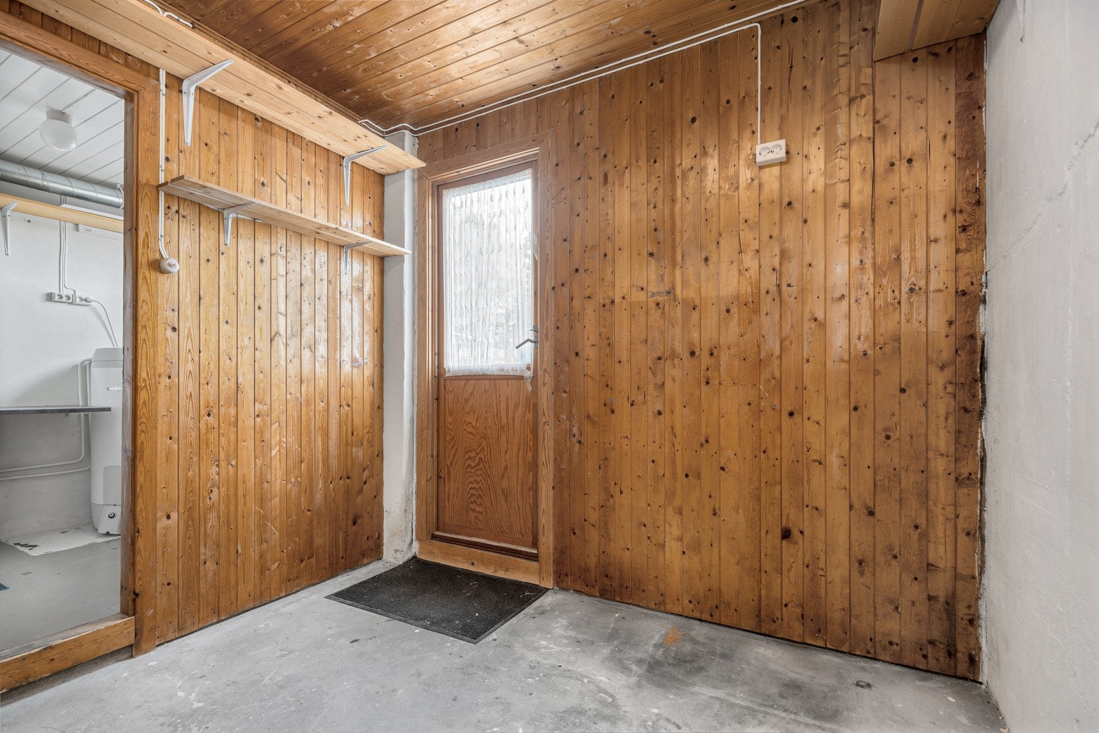 Bod med utgang til hage/terrasse Galleribilde