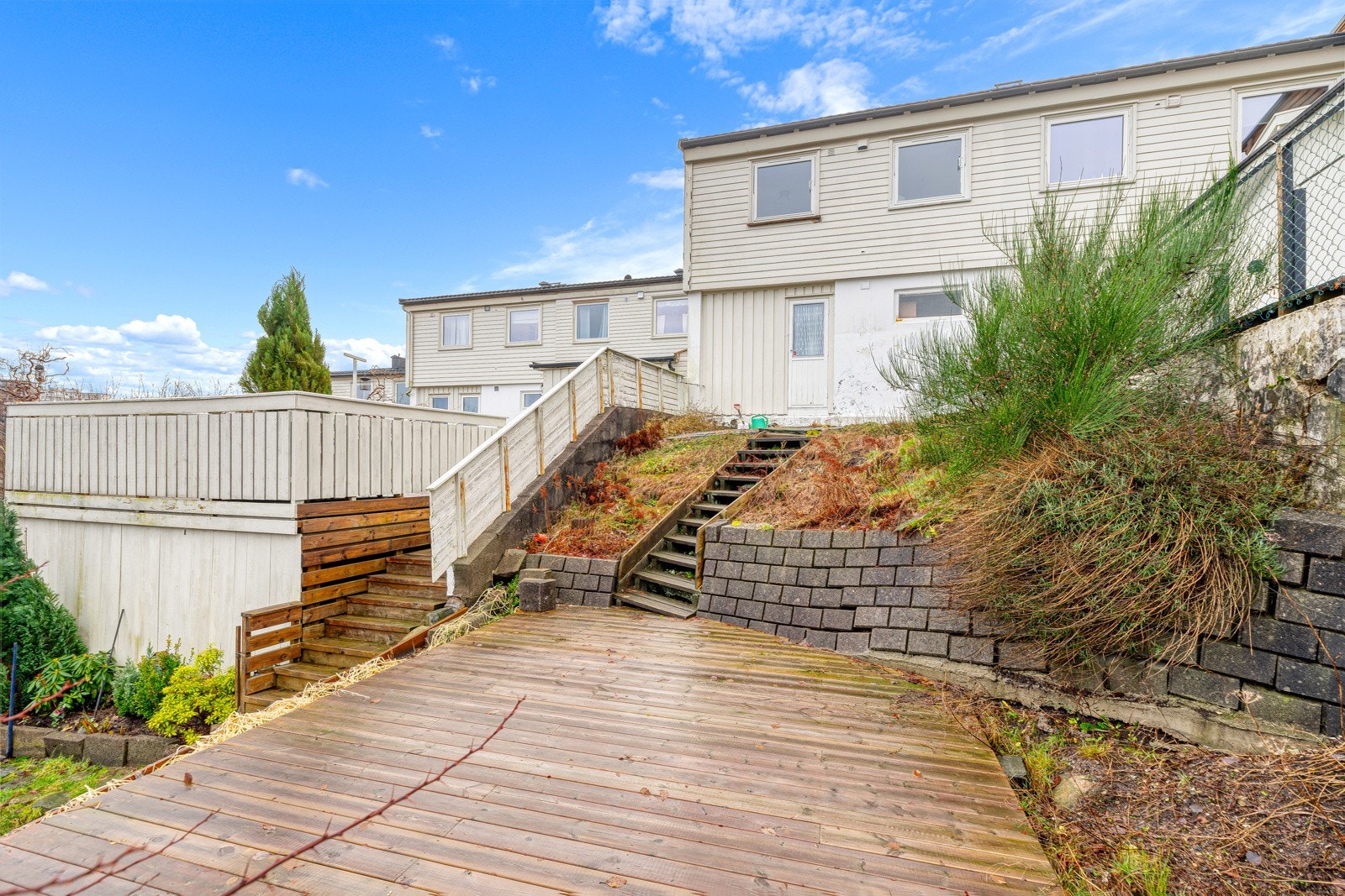 Hage/terrasse på baksiden Galleribilde