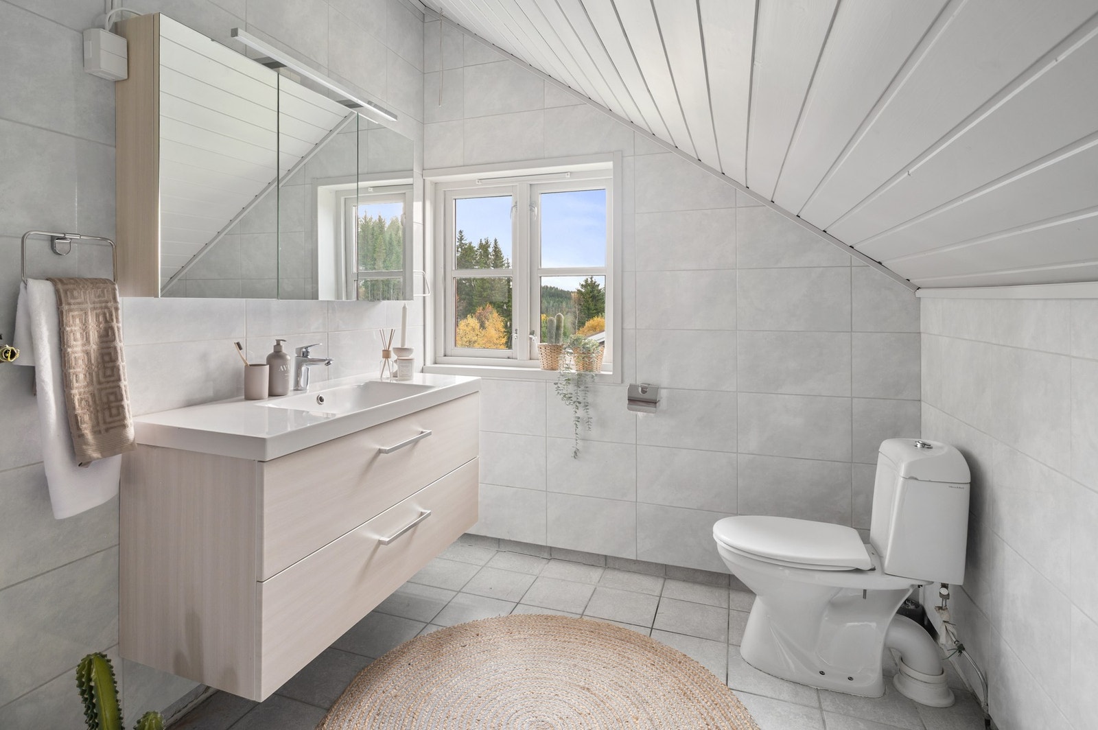 Behagelig gulvvarme på badet. Galleribilde