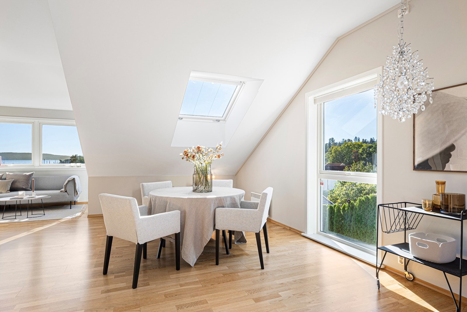 Spisestue. Galleribilde