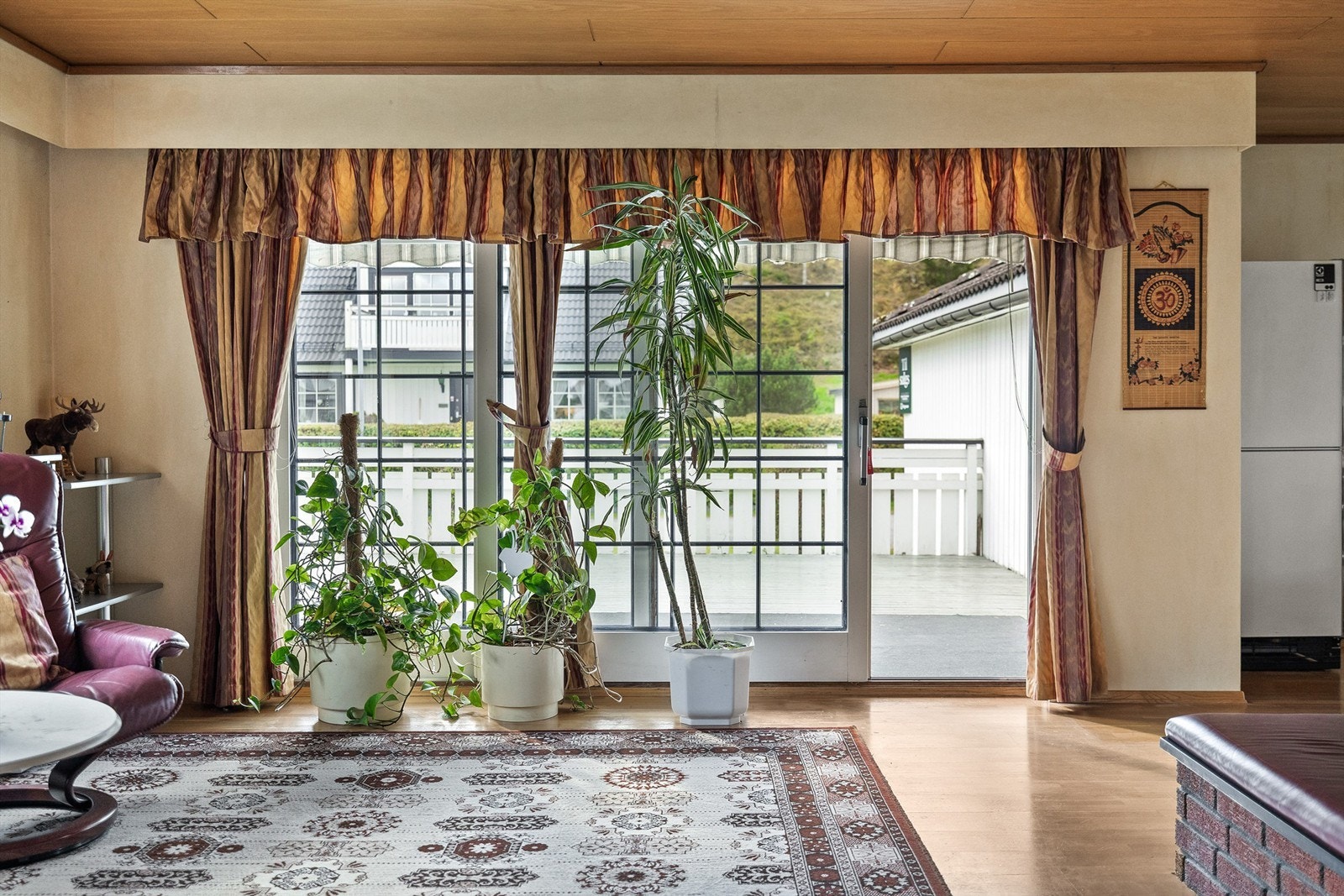 Fra stuen er det skyvedør ut til en romslig veranda på ca. 39kvm Galleribilde