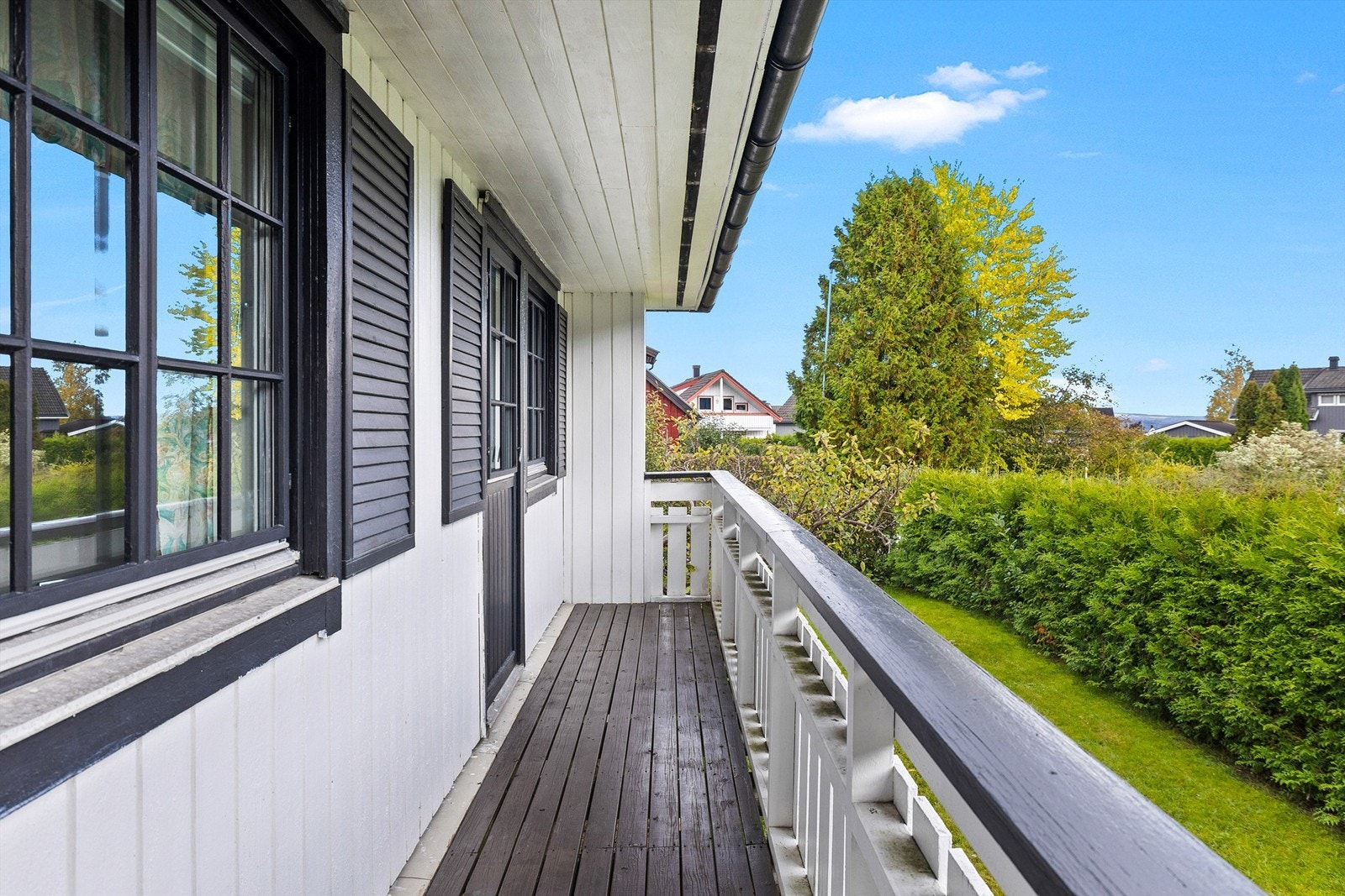 Utgang til veranda fra hovedsoverommet Galleribilde