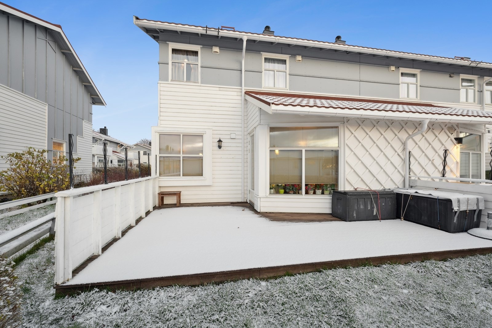 Her er det rikelig med plass for utemøblement og grill blant annet. Galleribilde