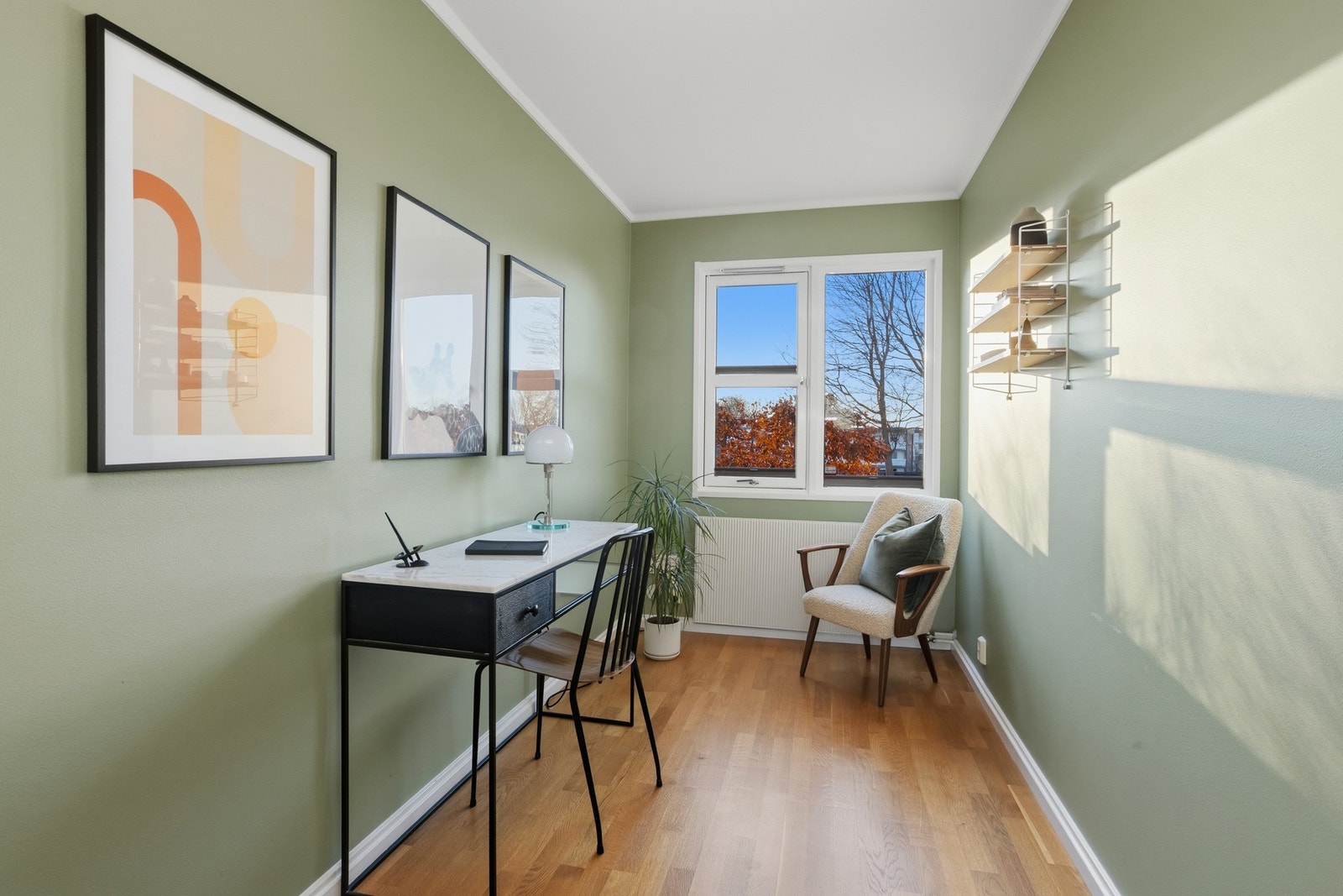 Soverom 2 er av noe mindre størrelse, men egner seg godt som barnerom, gjesterom eller kontor. Galleribilde