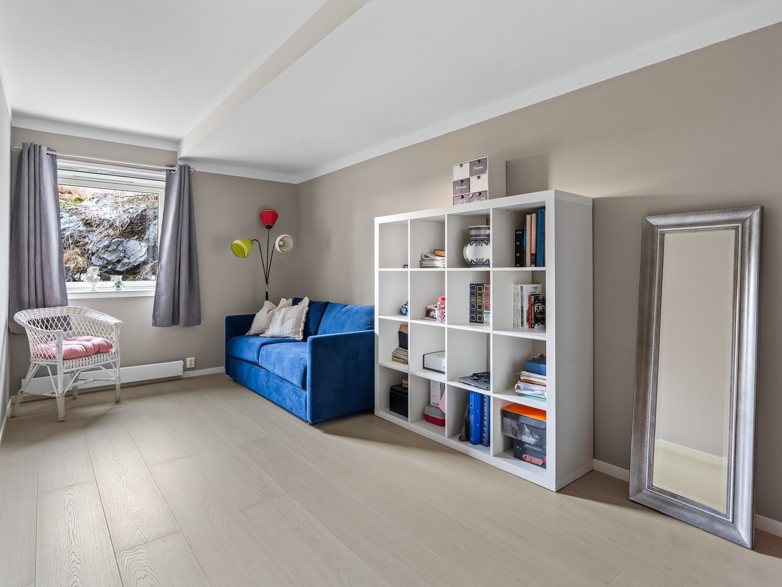 Soverom nr. 2 og 3 fungerer ypperlig som barnerom, gjesterom eller kontor - her er mulighetene mange. Galleribilde