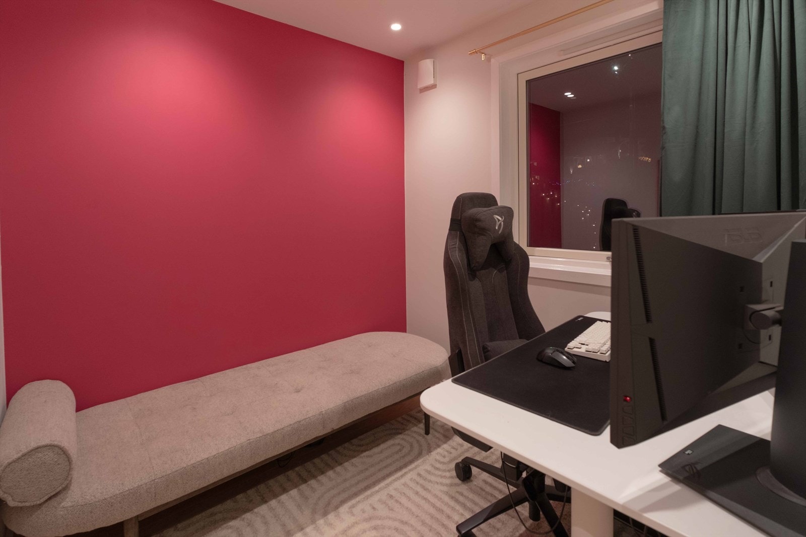 Soverom II - egner seg godt som kontor, gaming-rom eller hobbyrom. En fleksibel sone med flere bruksområder. Galleribilde