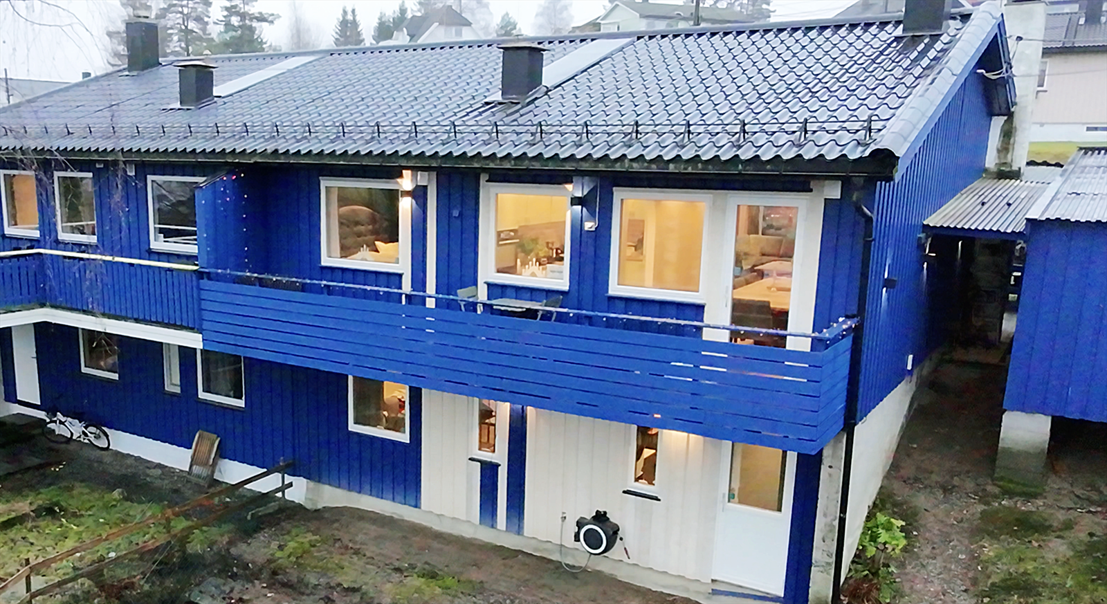 Boligen er blitt særdeles oppgradert i nåværende eiers botid. Må sees! Galleribilde