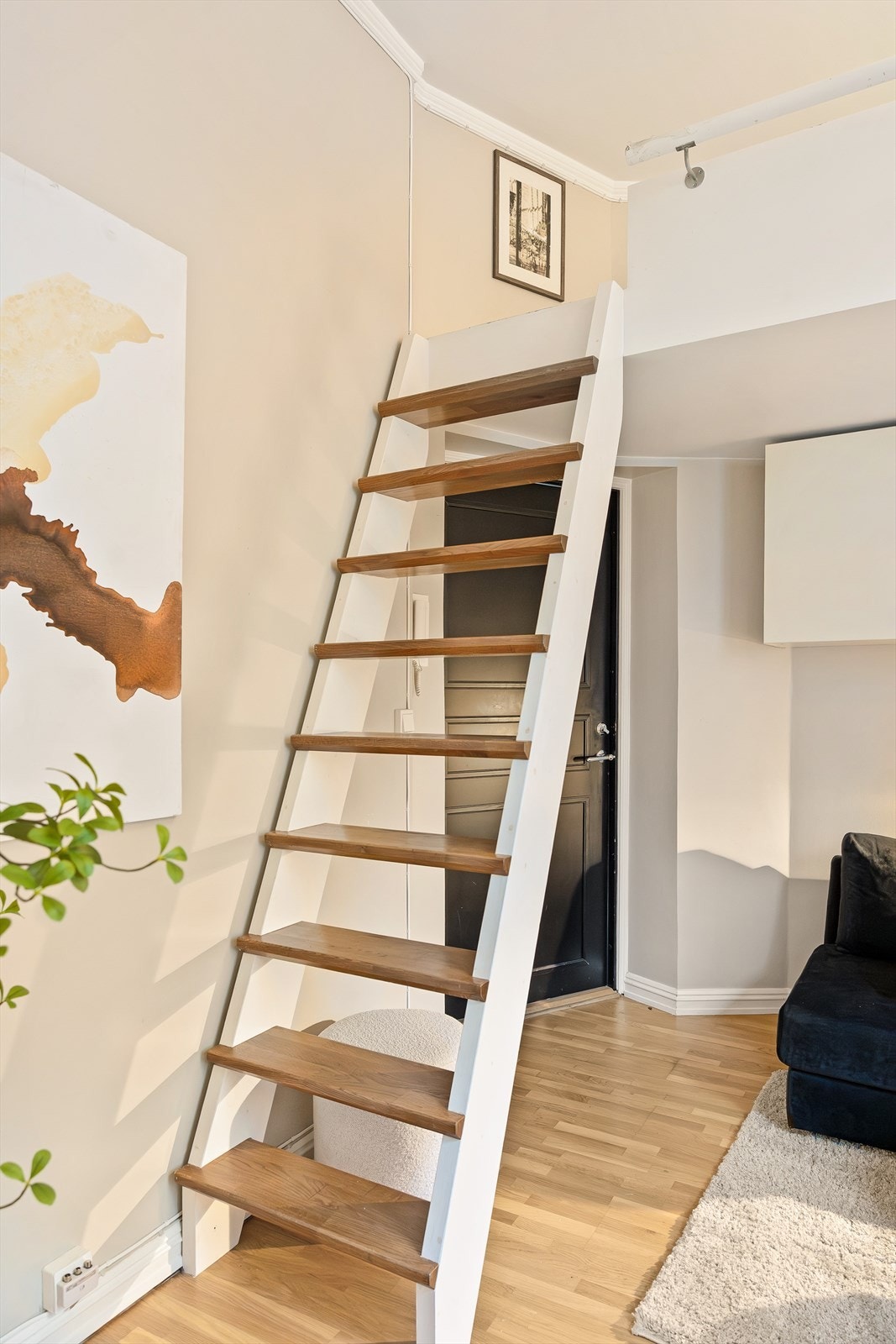 I stuen er det en hems. Galleribilde