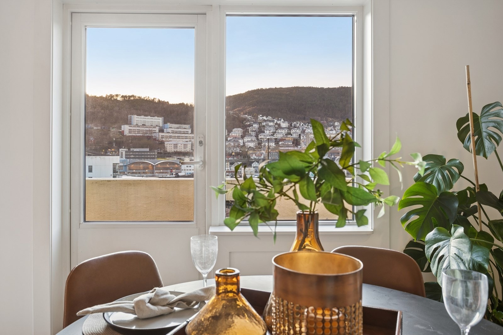 En sjelden mulighet med mange gode kvaliteter, i et ettertraktet nabolag like utenfor sentrumskjernen. Galleribilde